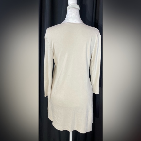 Neutral colored tunic super comfortable like brand new - Picture 2 of 3